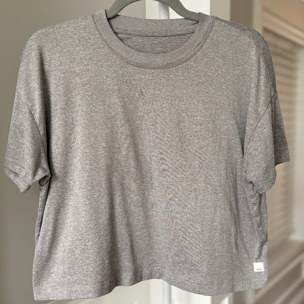 Vuori Pose Cropped Tee Heather Gray Boxy Yoga Pilates Athleisure